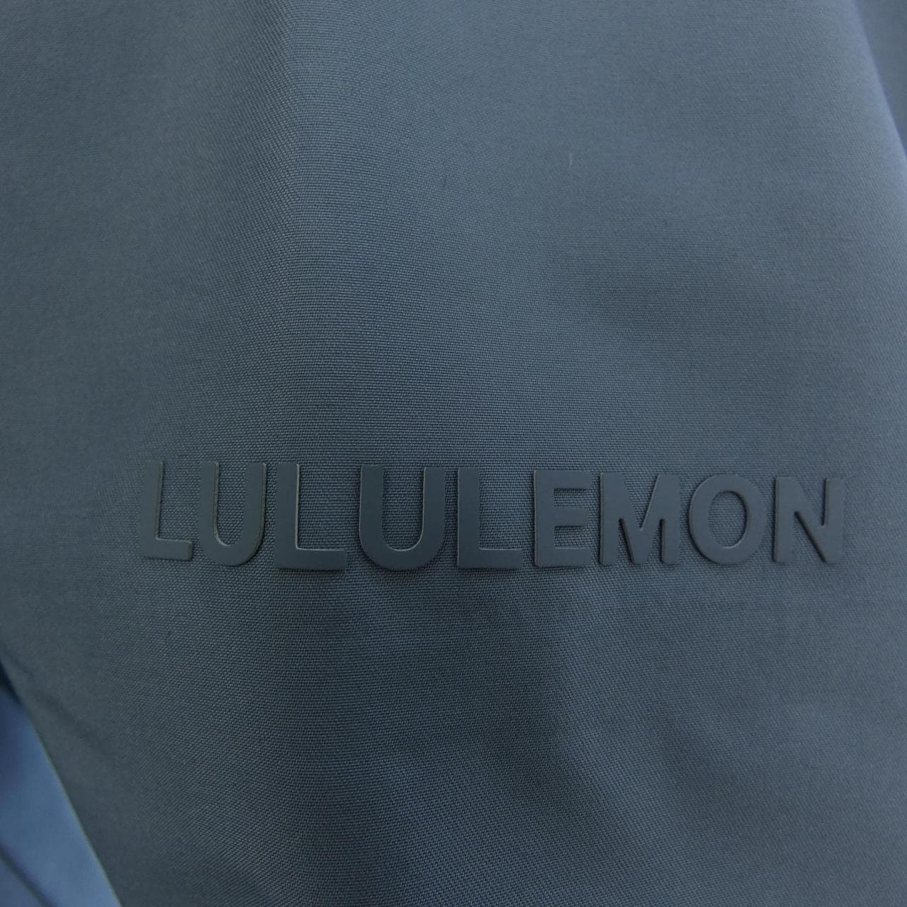 LULULEMON コート