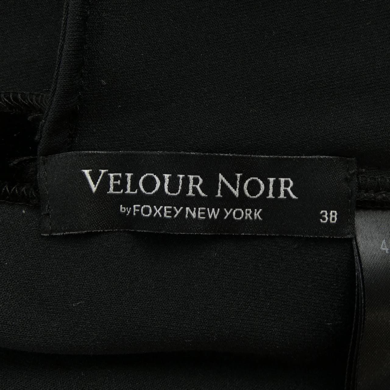 ヴェロア　ノワール VELOUR NOIR パーカー