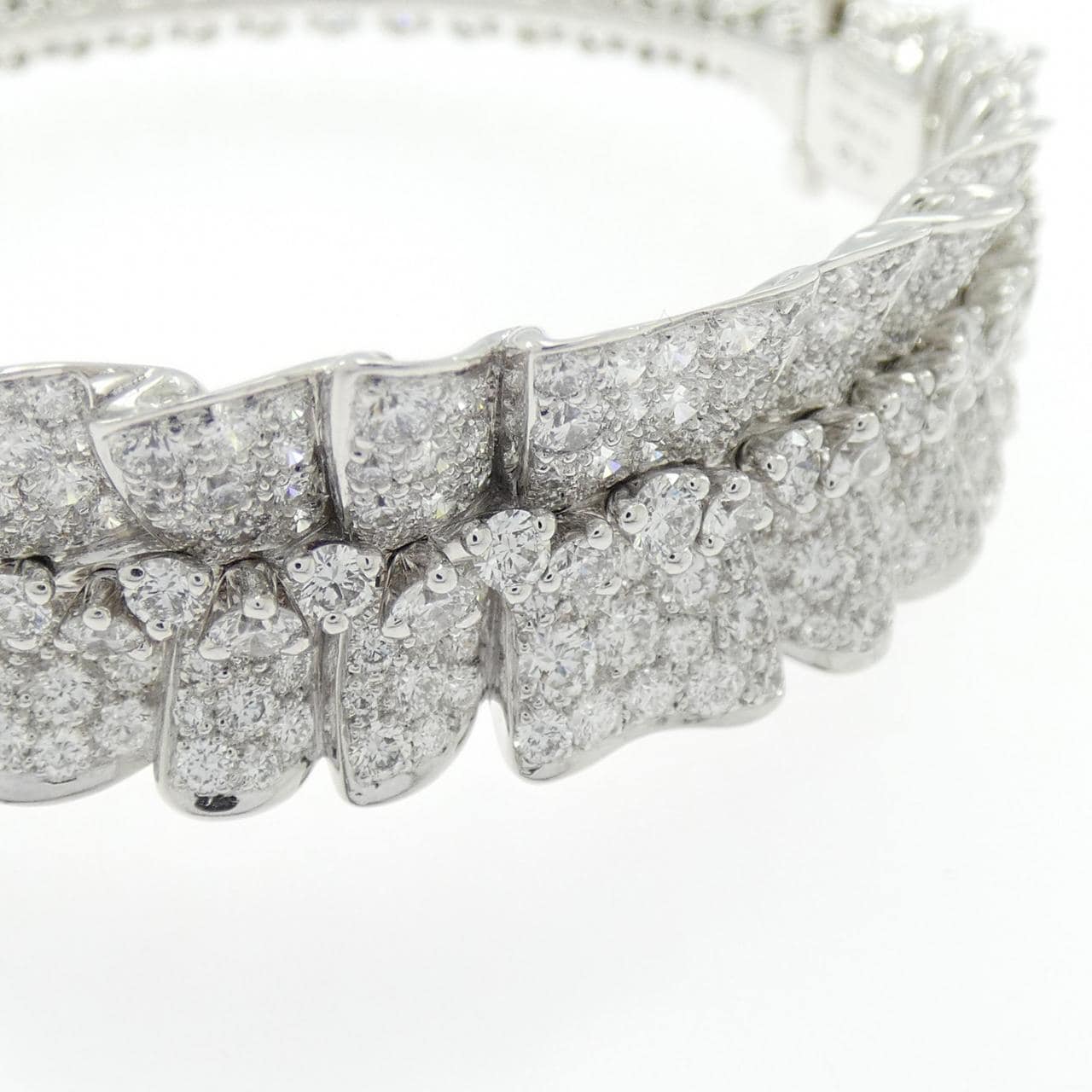 クリスチャンディオール ダイヤモンド バングル