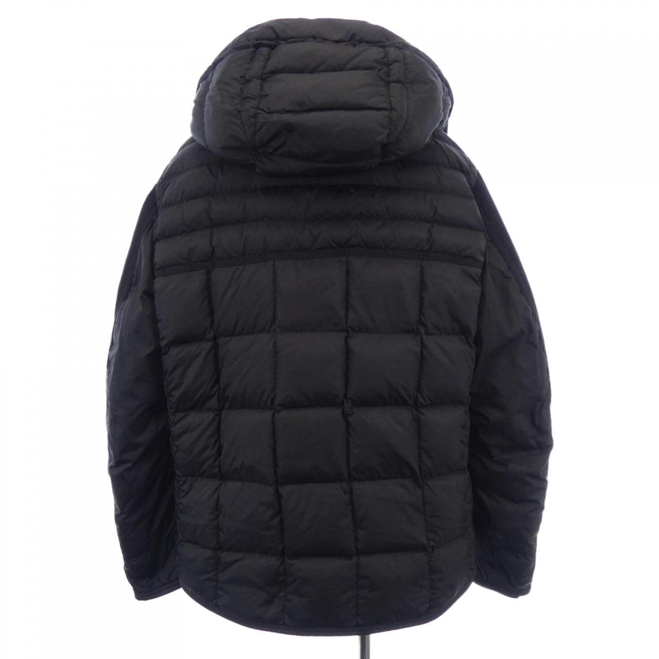 モンクレール MONCLER ダウンジャケット