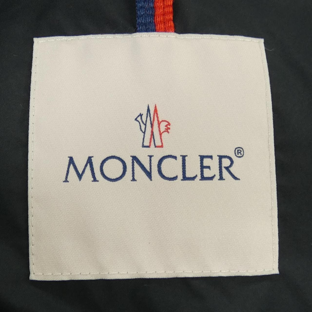 モンクレール MONCLER ダウンジャケット