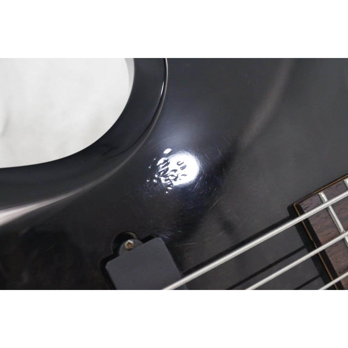 B.C.RICH  MOCKINGBIRD BASS 780JE