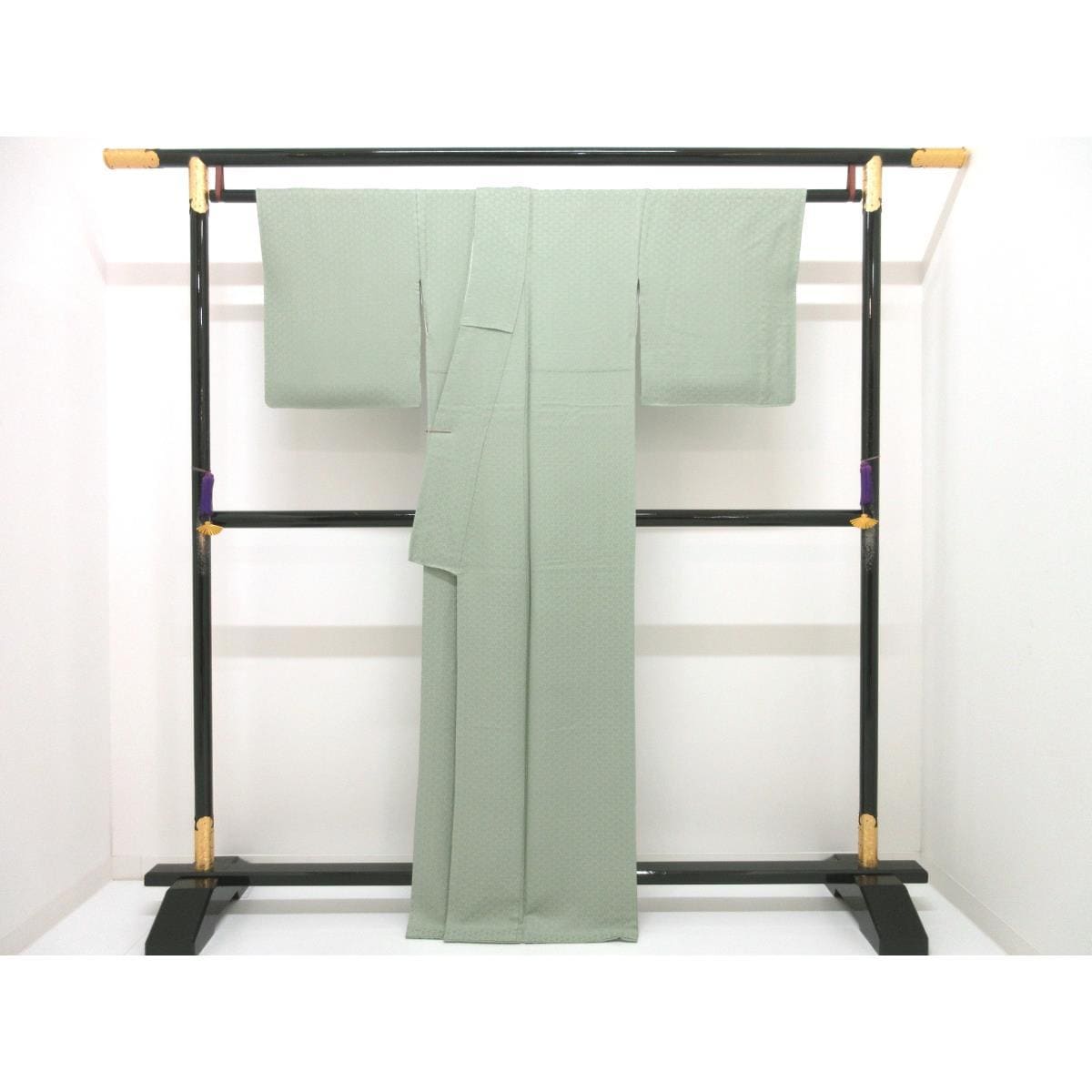 【未使用品】色無地　下り藤　身幅Ｌ寸