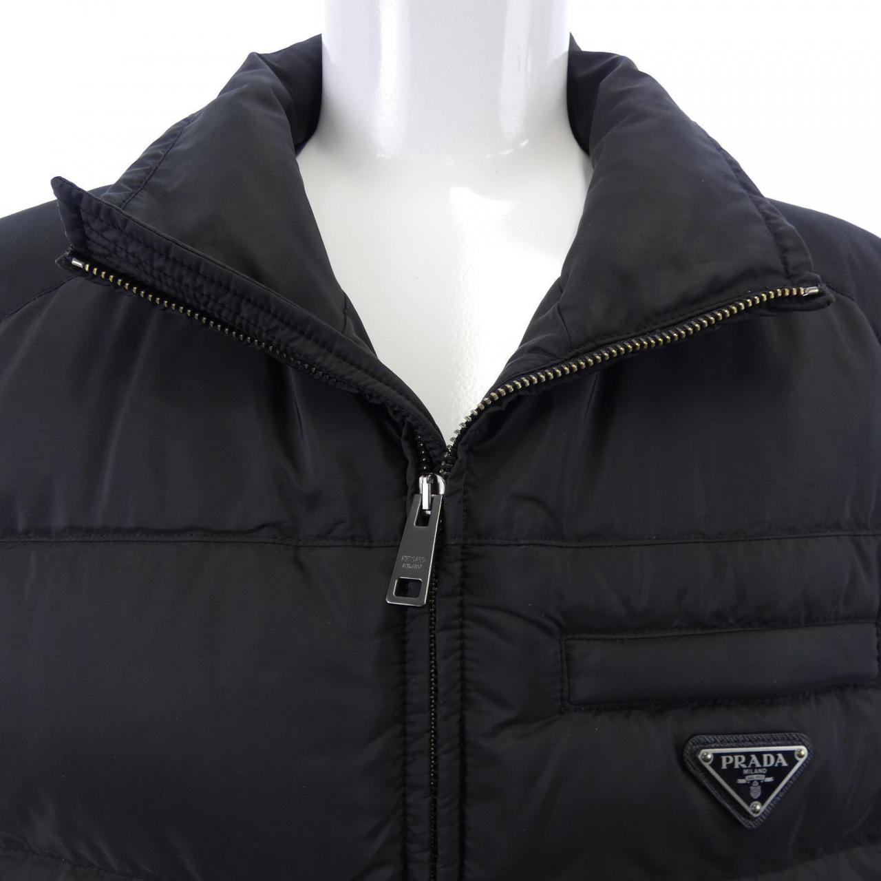 プラダ PRADA トライアングルロゴ SGJ191 R132 1060 ダウンベスト