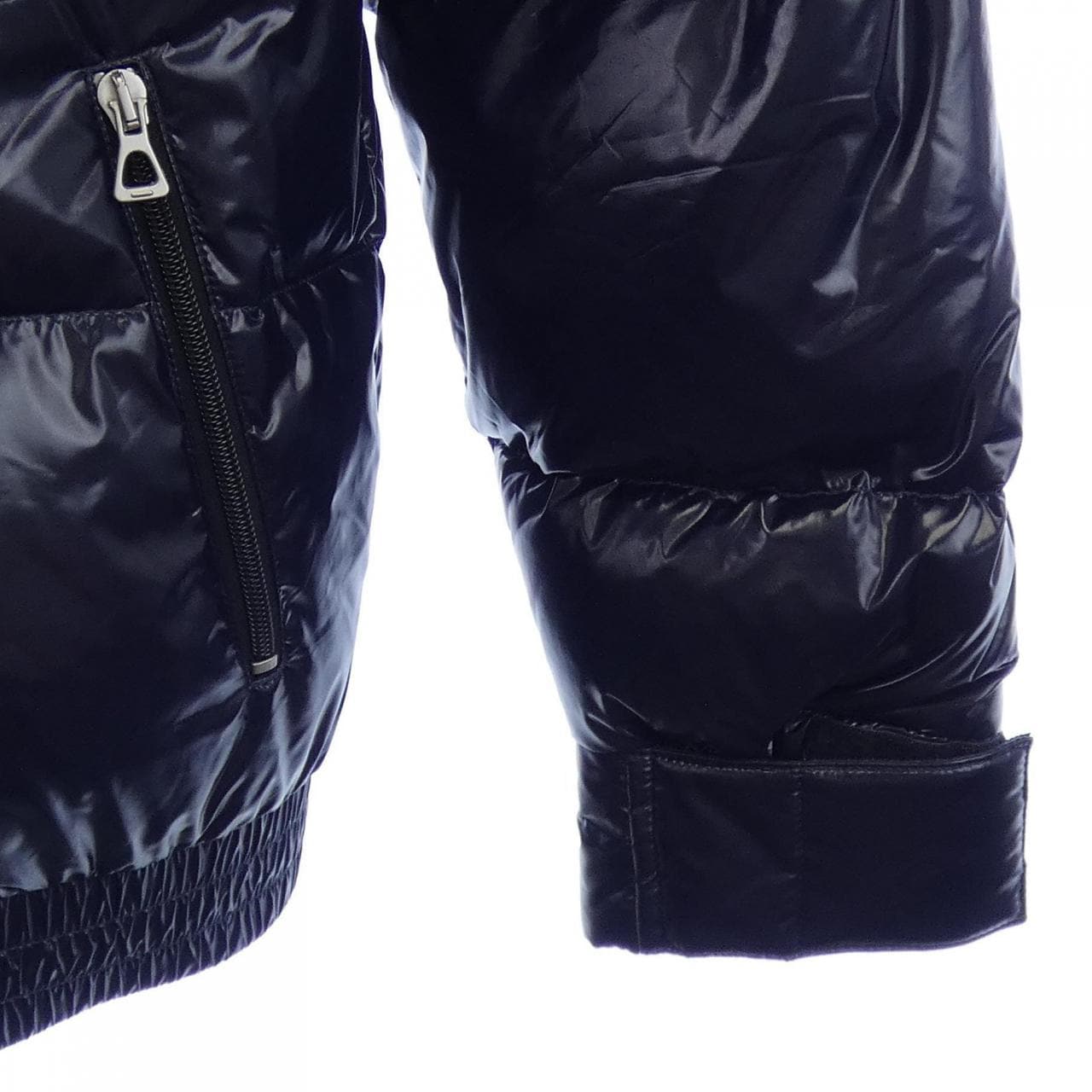 グッチ GUCCI 672221 Z8AQM ダウンジャケット