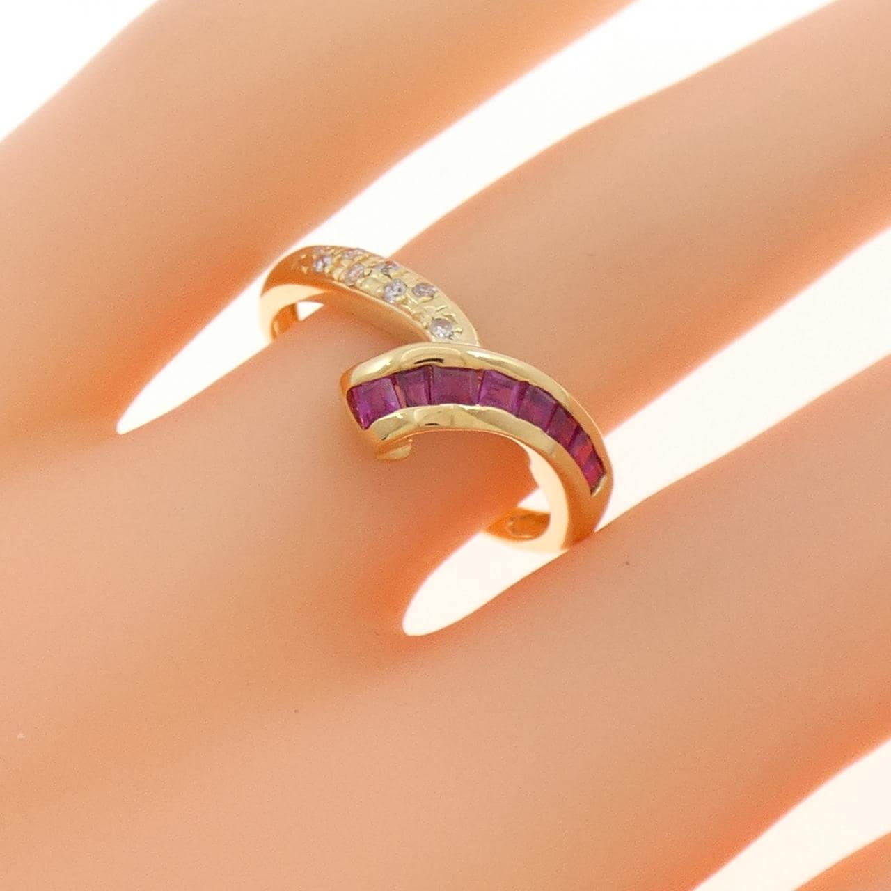 K18YG ルビー リング 0.85CT