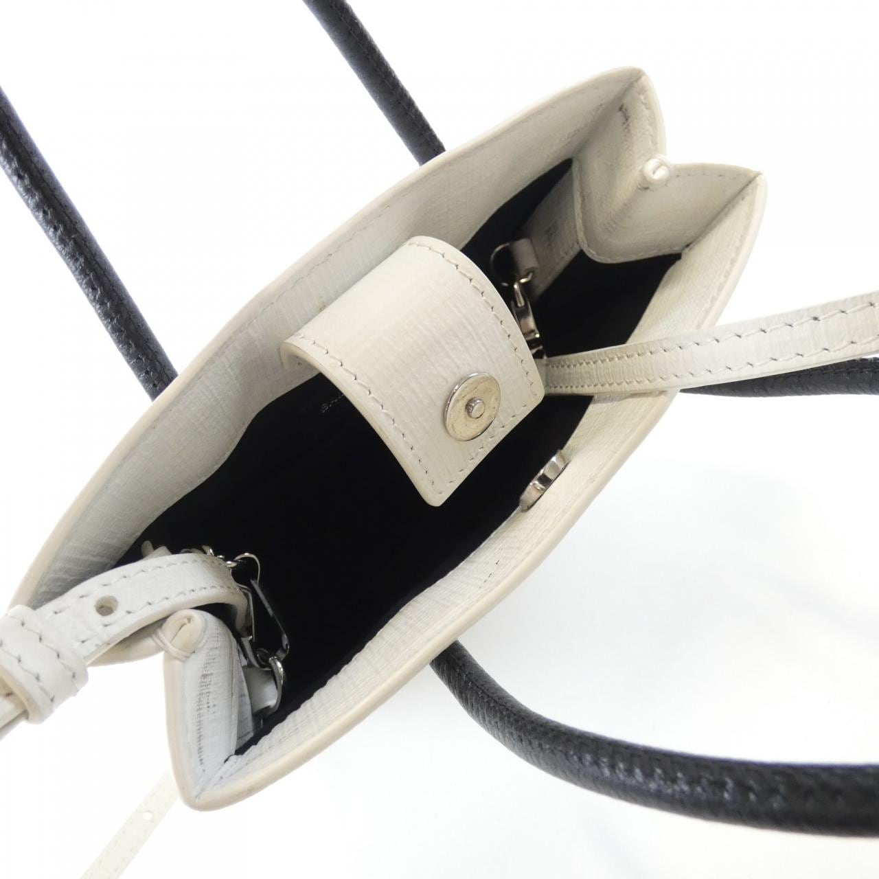 バレンシアガ ラージ ショッピング バッグ 693805 0AI2N バッグ