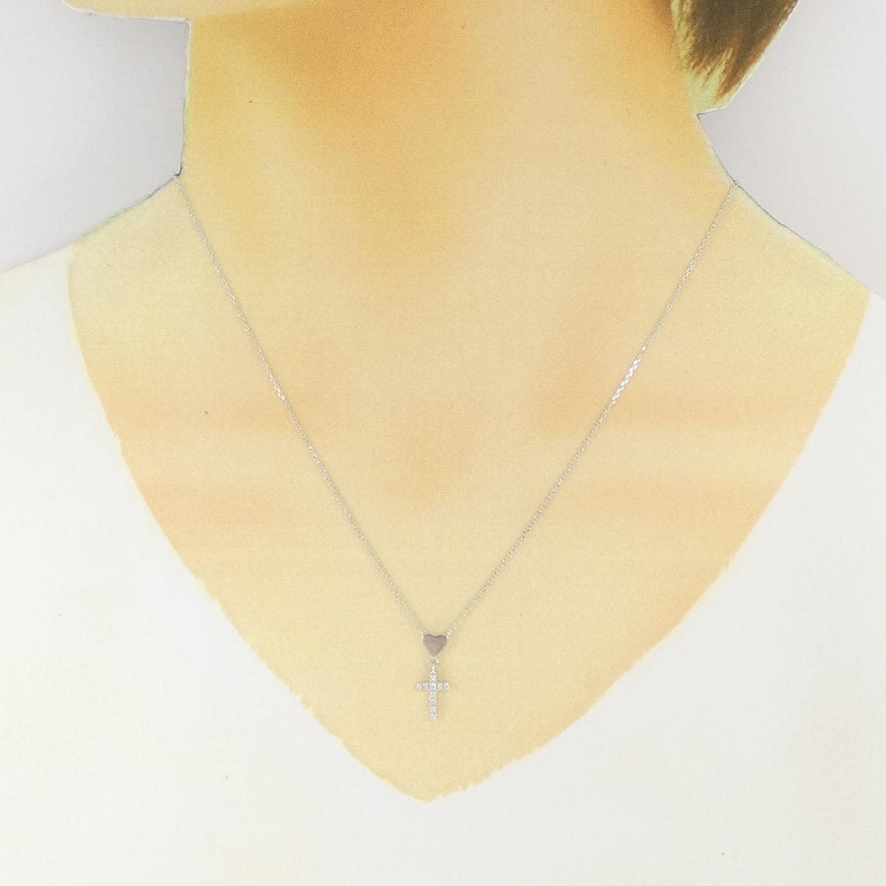グッチ クロスネックレス ネックレス