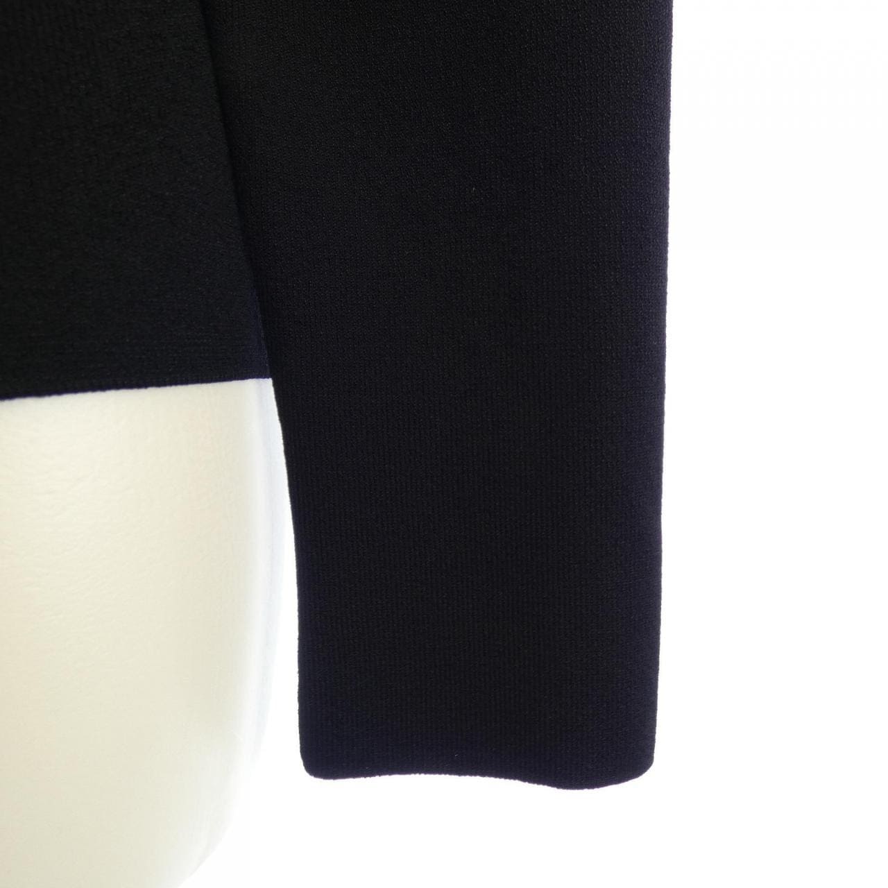 トゥービーシック TO BE CHIC W5N19-802-09 トップス