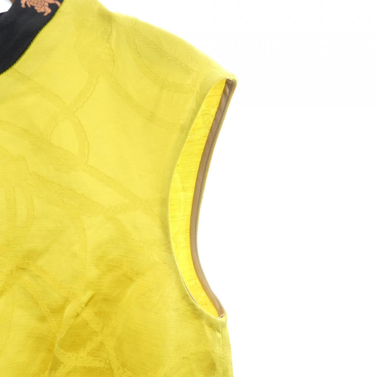 ドリスヴァンノッテン DRIES VAN NOTEN トップス