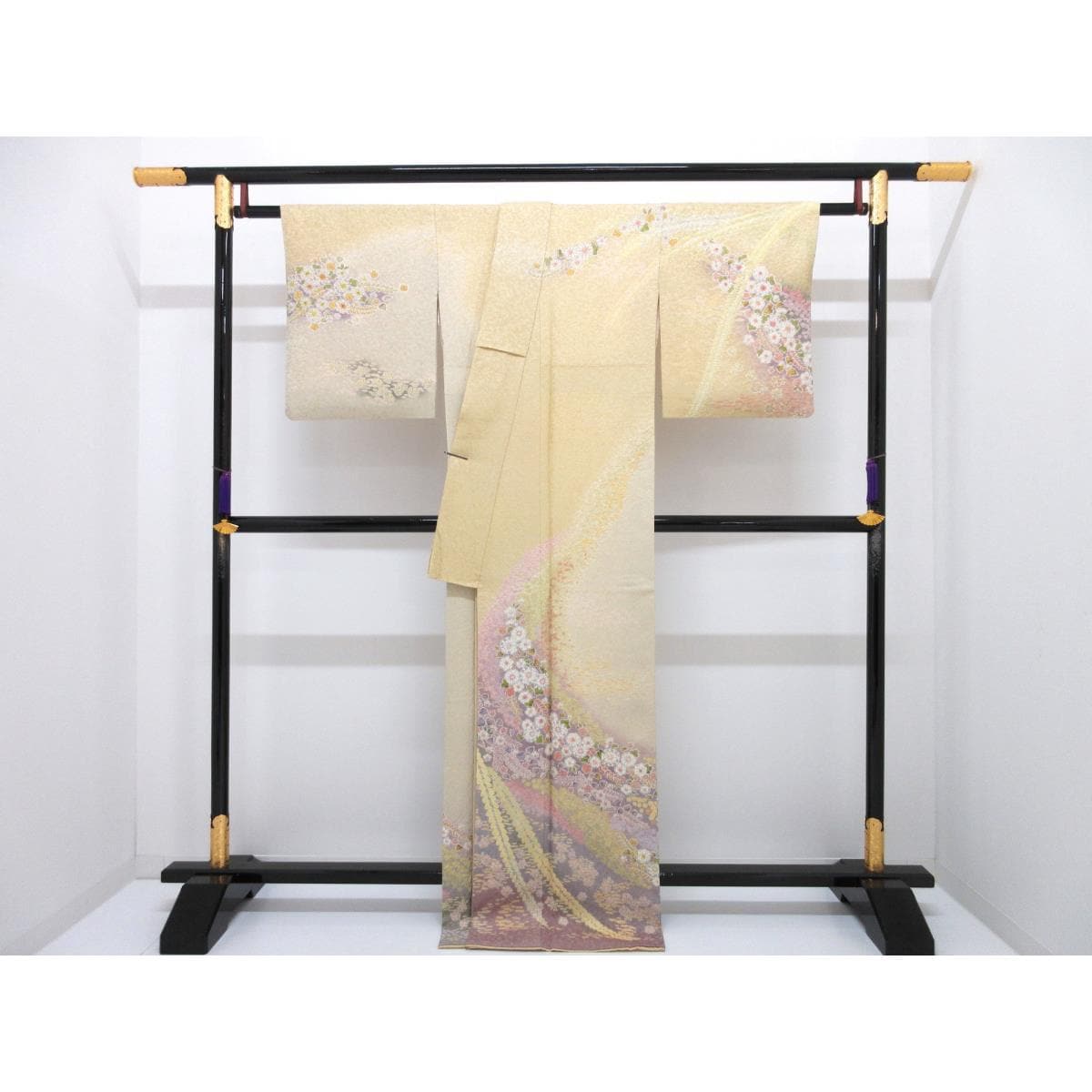 訪問着　友禅加工ボカシ染