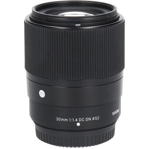Ｘ（Ｃ）３０ｍｍ　Ｆ１．４ＤＣ　ＤＮ
