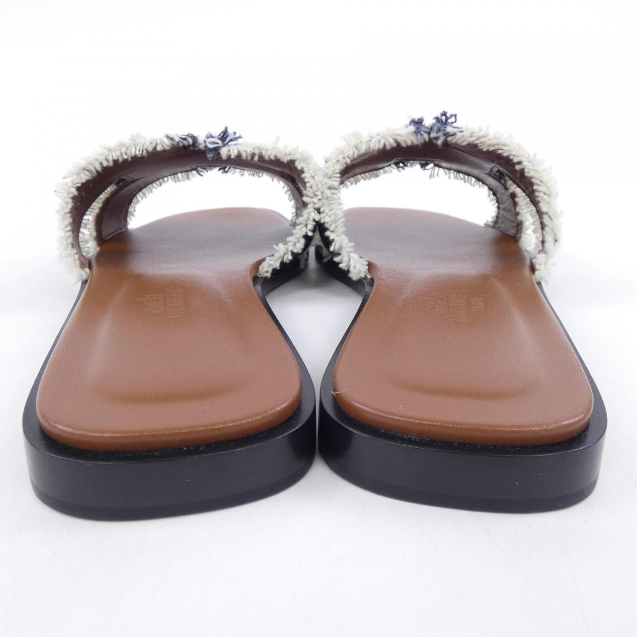 HERMES Oran 241060Z sandals