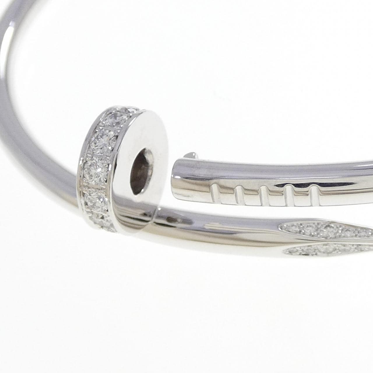 カルティエ ジュスト アン クル バングル