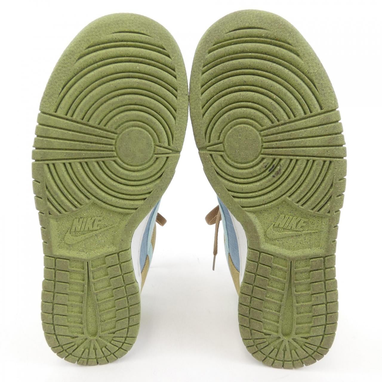 ナイキ NIKE スニーカー