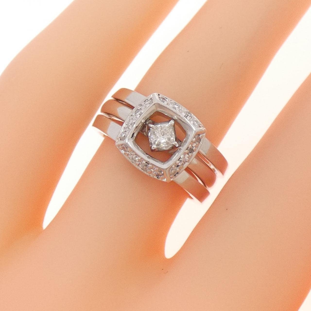ヴァンドーム ダイヤモンド リング 0.11CT