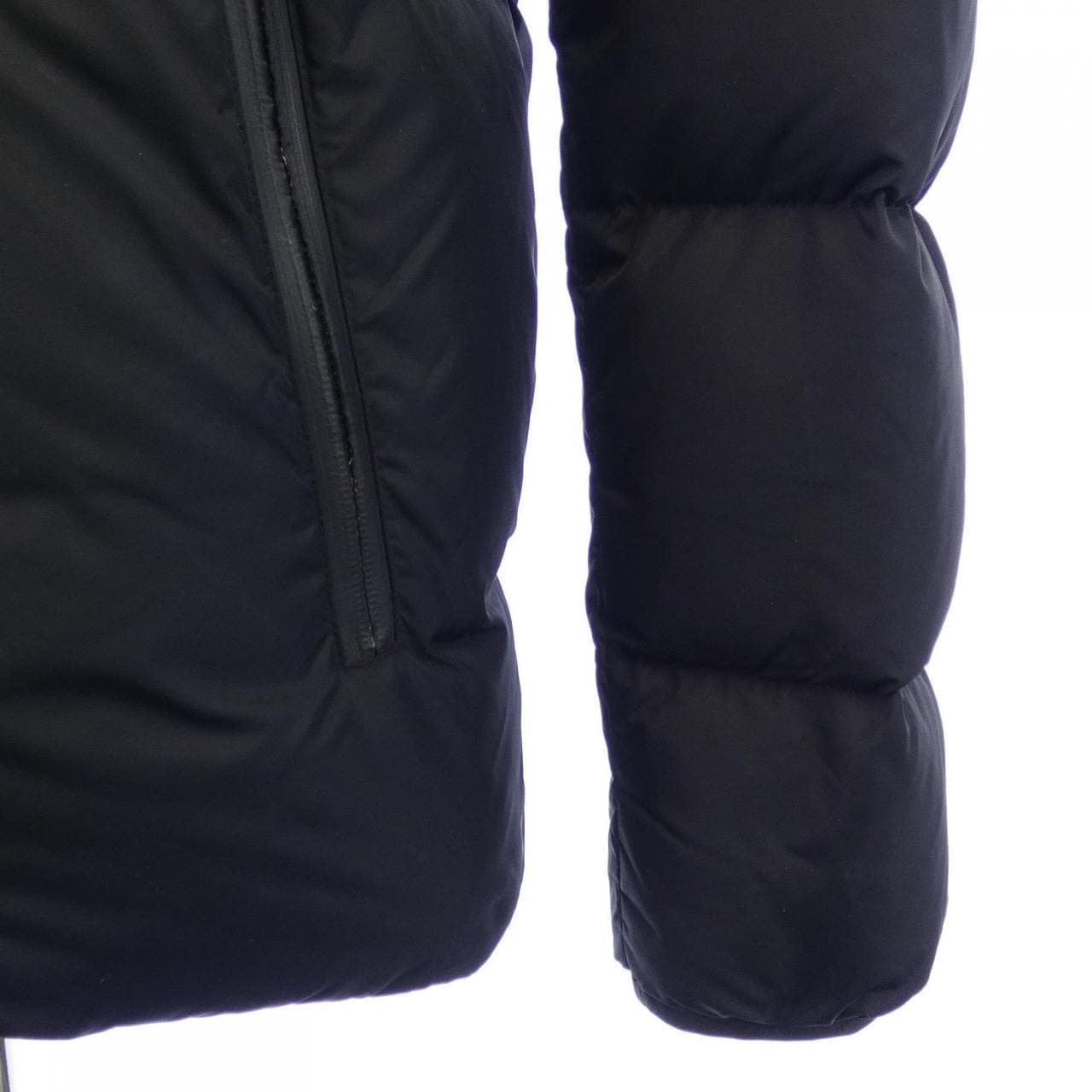 モンクレール MONCLER MONTCLA ダウンジャケット