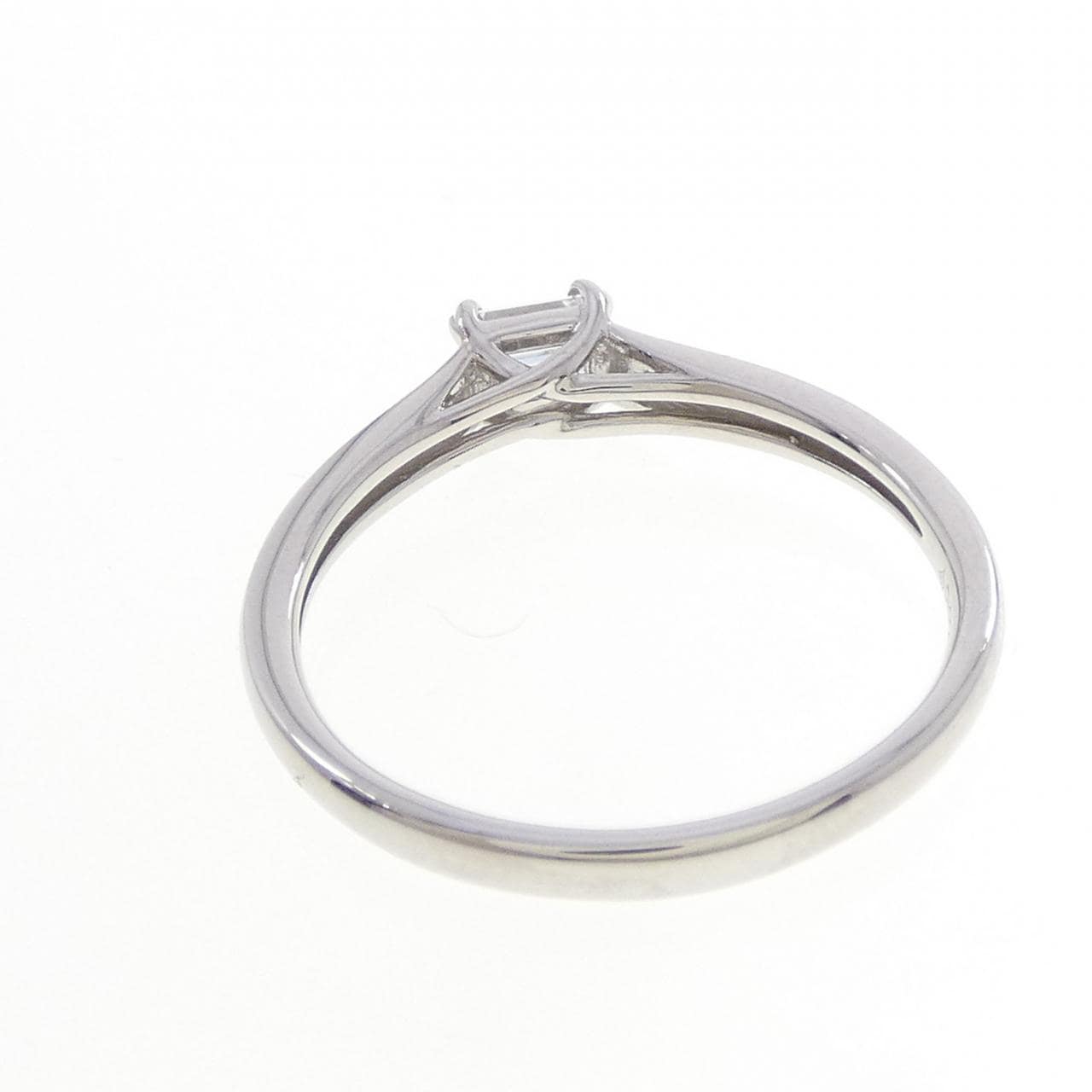 ジーエスティービー ダイヤモンド リング 0.30CT