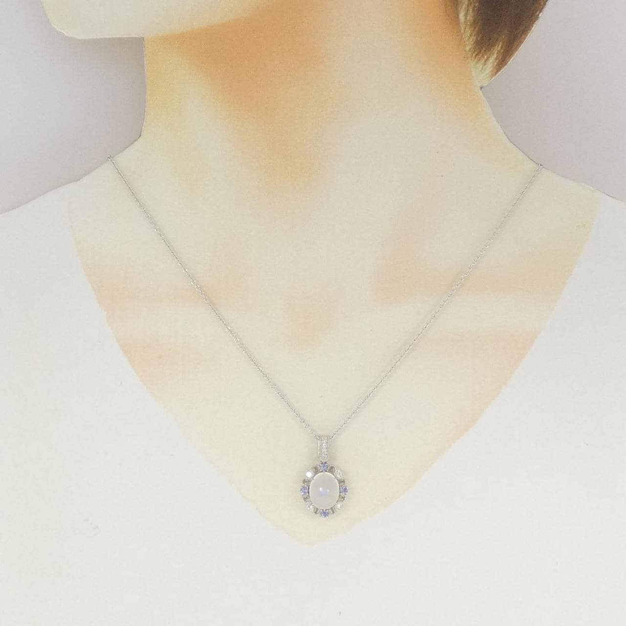 K18WG ムーンストーン ネックレス 4.13CT