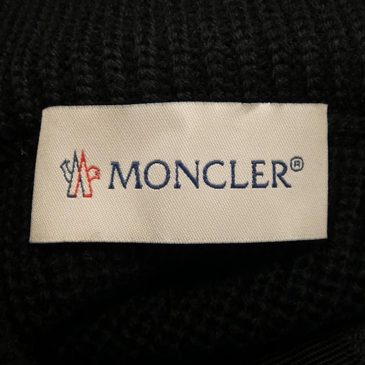 モンクレール MONCLER ダウンジャケット