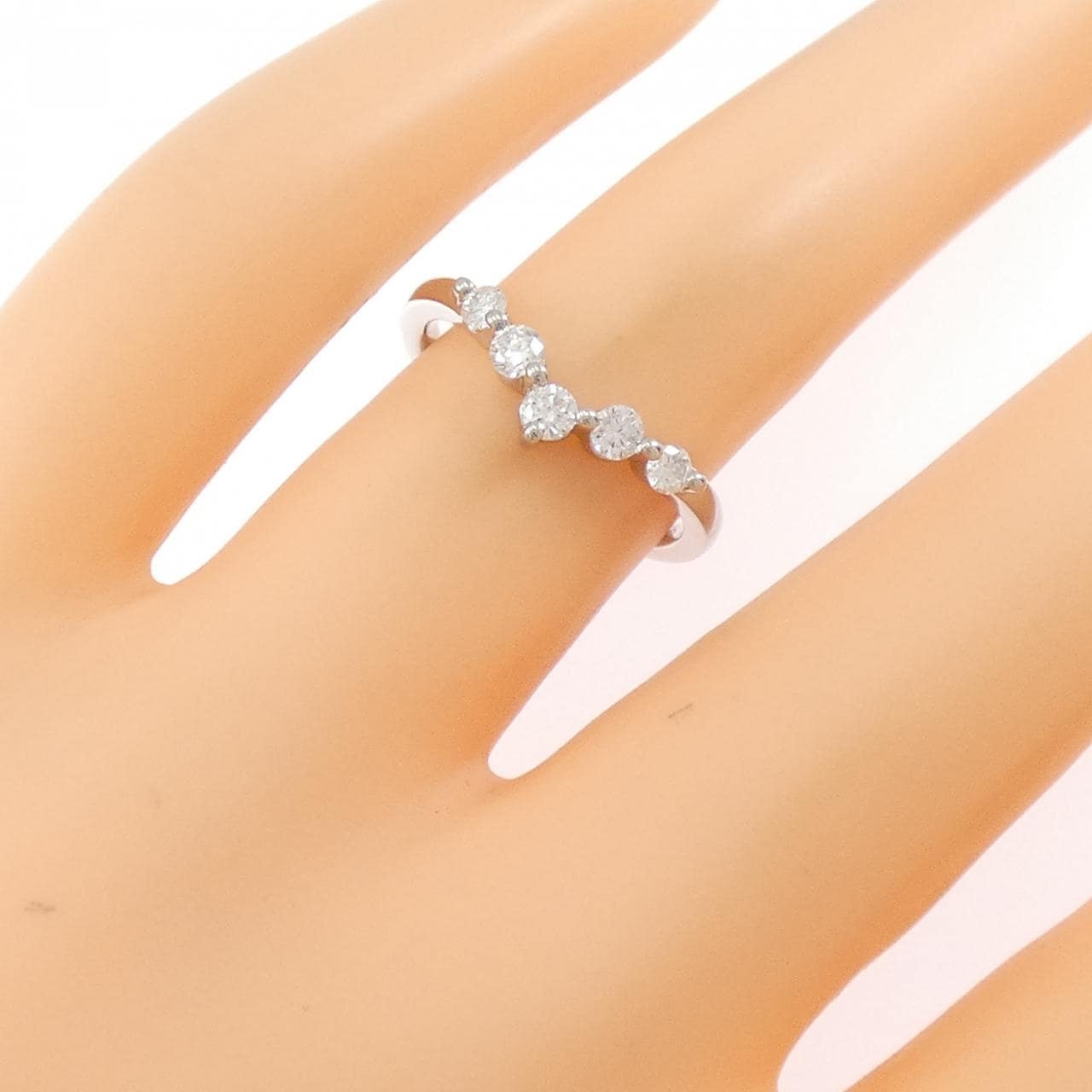 ジーエスティービー ダイヤモンド リング 0.25CT