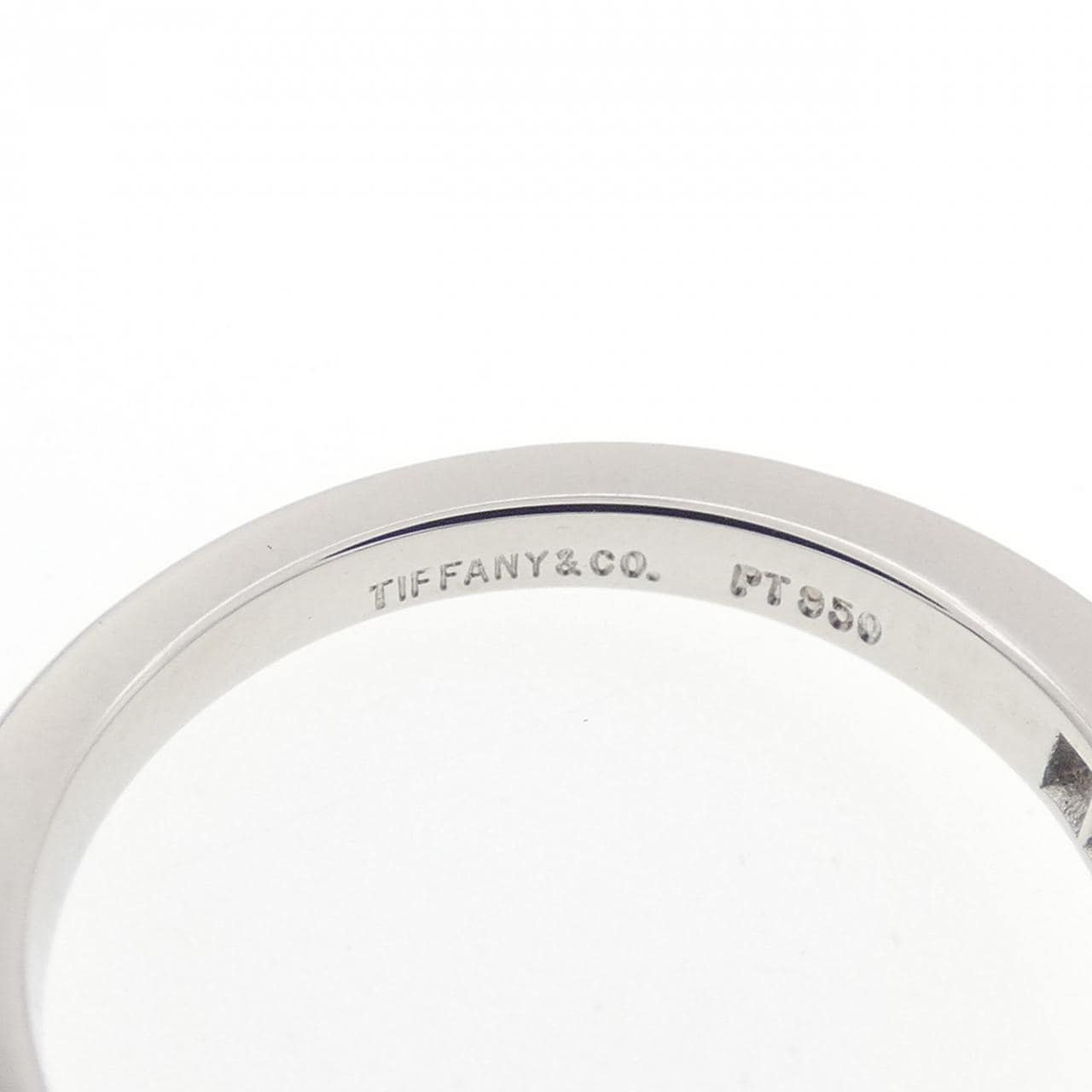 ティファニー リボン リング 0.50CT D VS1