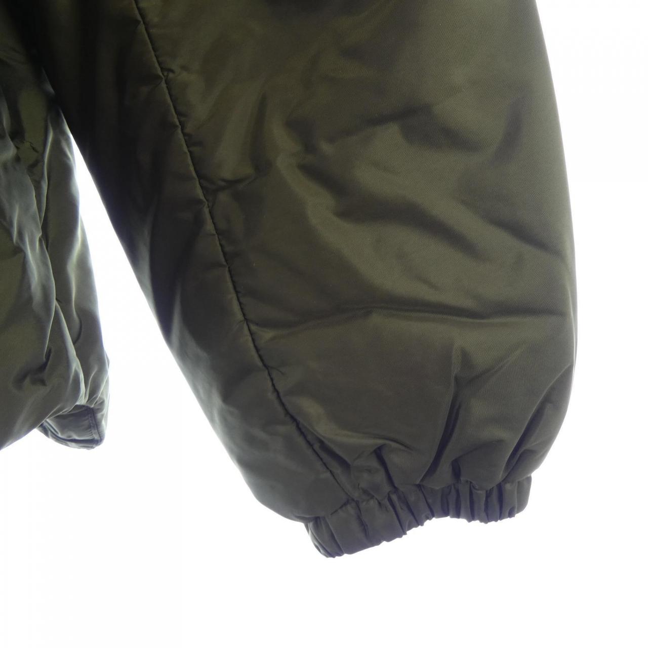 プラダ PRADA トライアングルロゴ SGN955 S191 QO4 ダウンジャケット