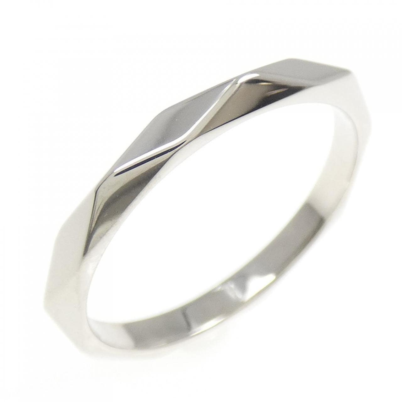 ブシュロン ファセット リング