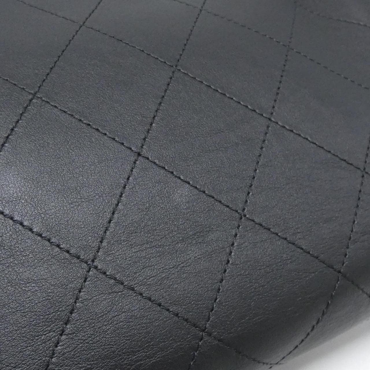 シャネル バッグ