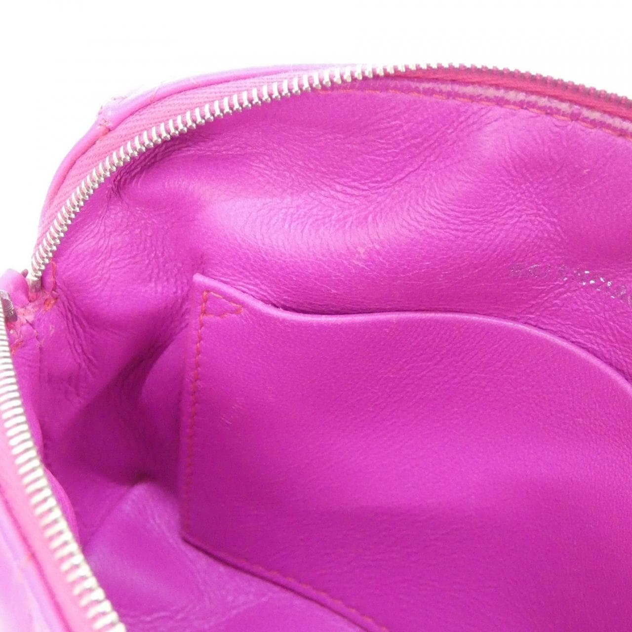 バレンシアガ タッチ カメラ バッグ 616060 1WN1Y ショルダーバッグ