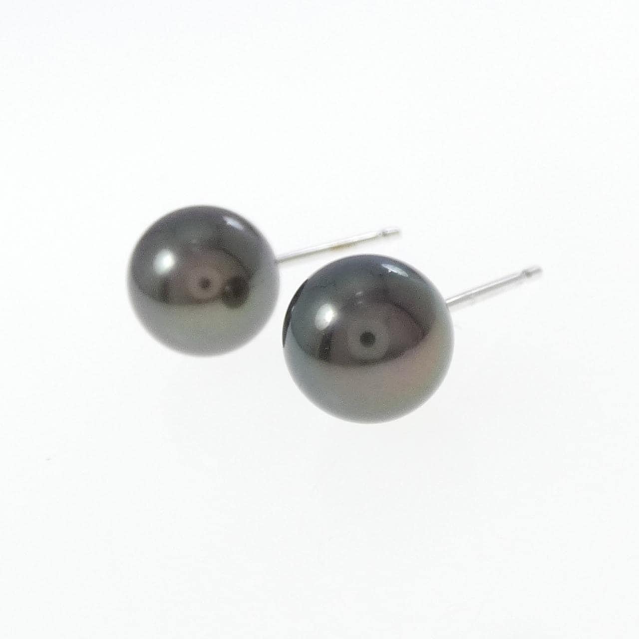 K18WG 黒蝶パール ピアス 9.1mm