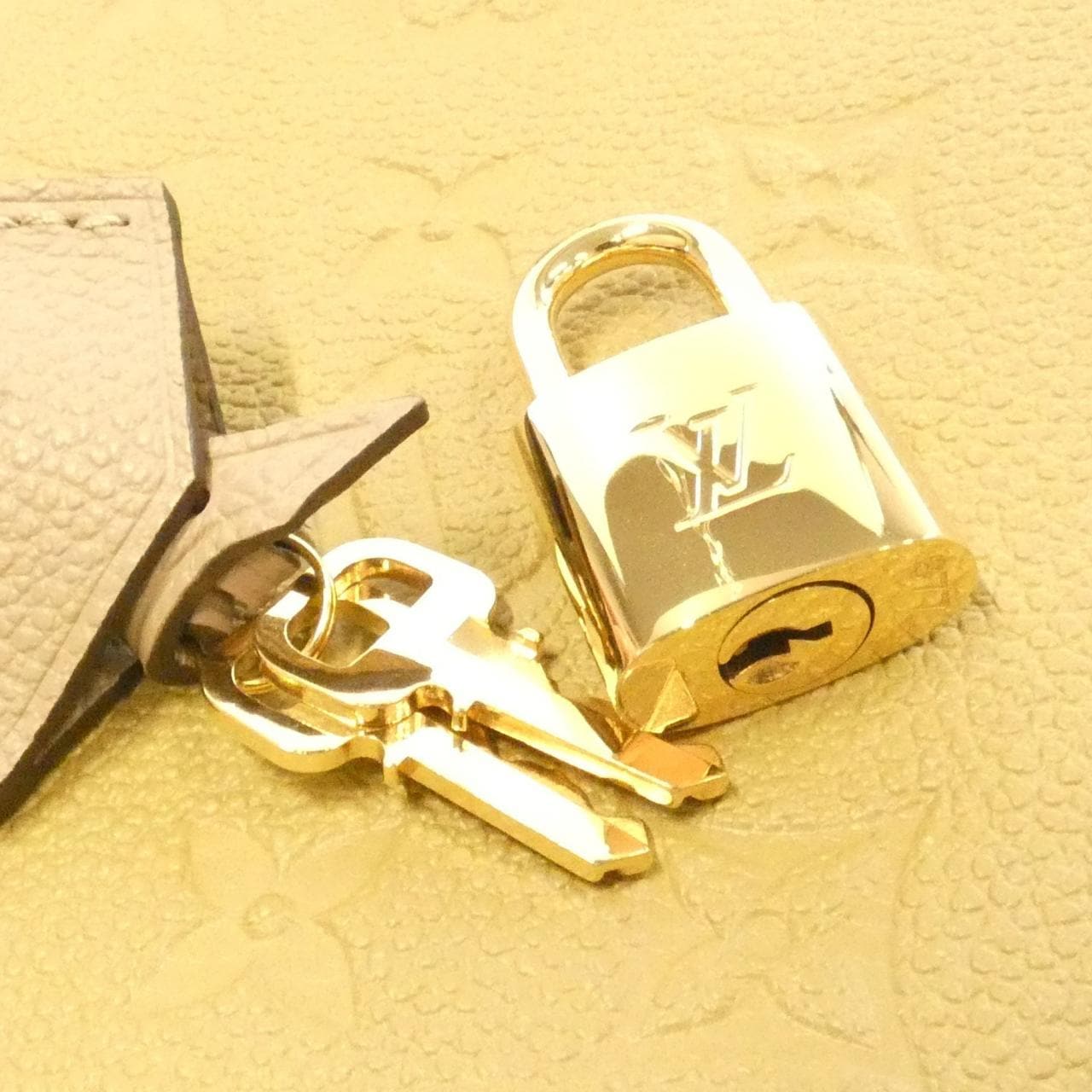 ルイヴィトン モノグラム アンプラント ネオ アルマ PM M44885 バッグ