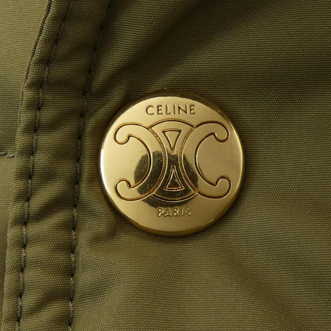 セリーヌ CELINE トリオンフ TORIOMPHE 2W660708N ダウンコート