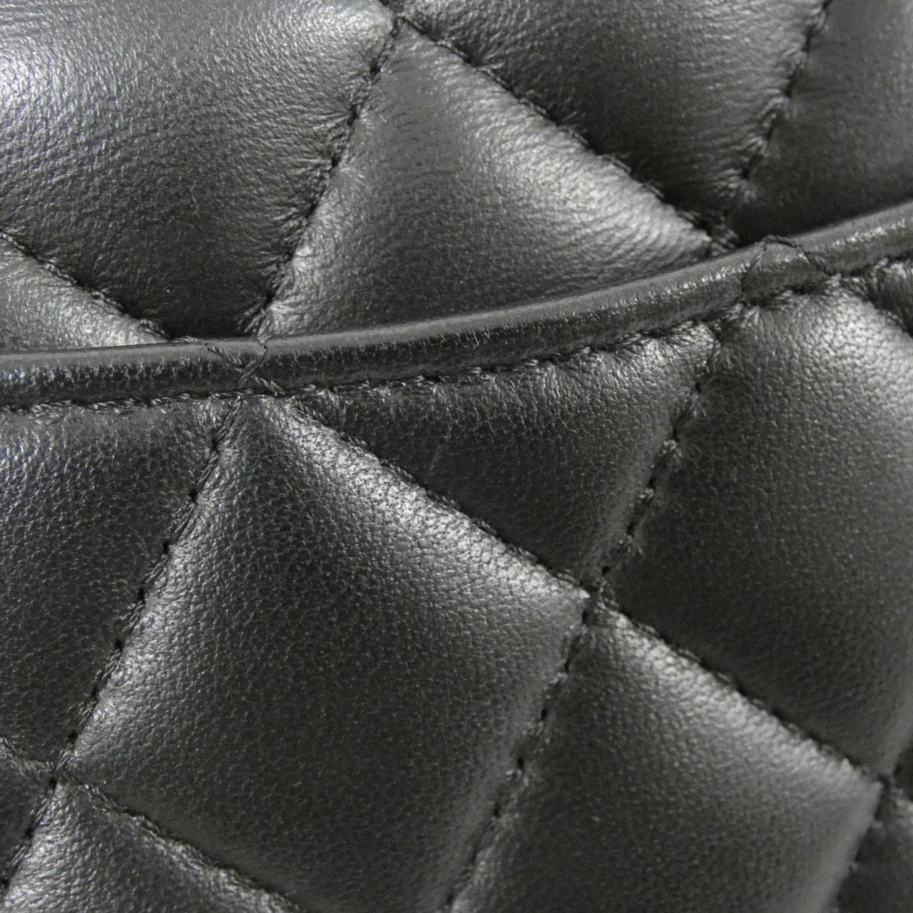 シャネル AS2431 バッグ