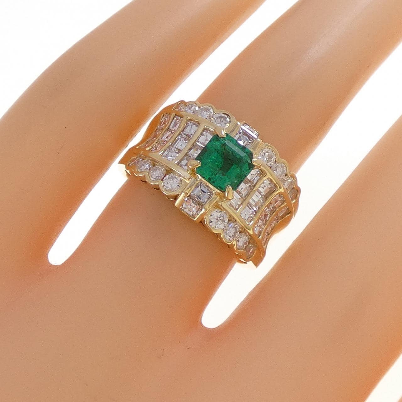 K18YG エメラルド リング 0.69CT