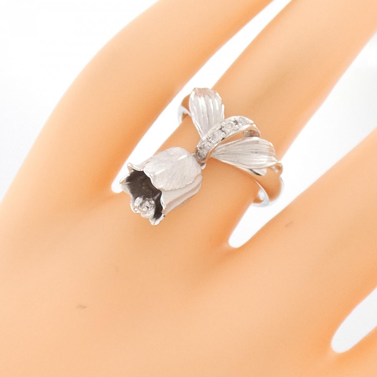 K18WG フラワー ダイヤモンド リング 0.08CT