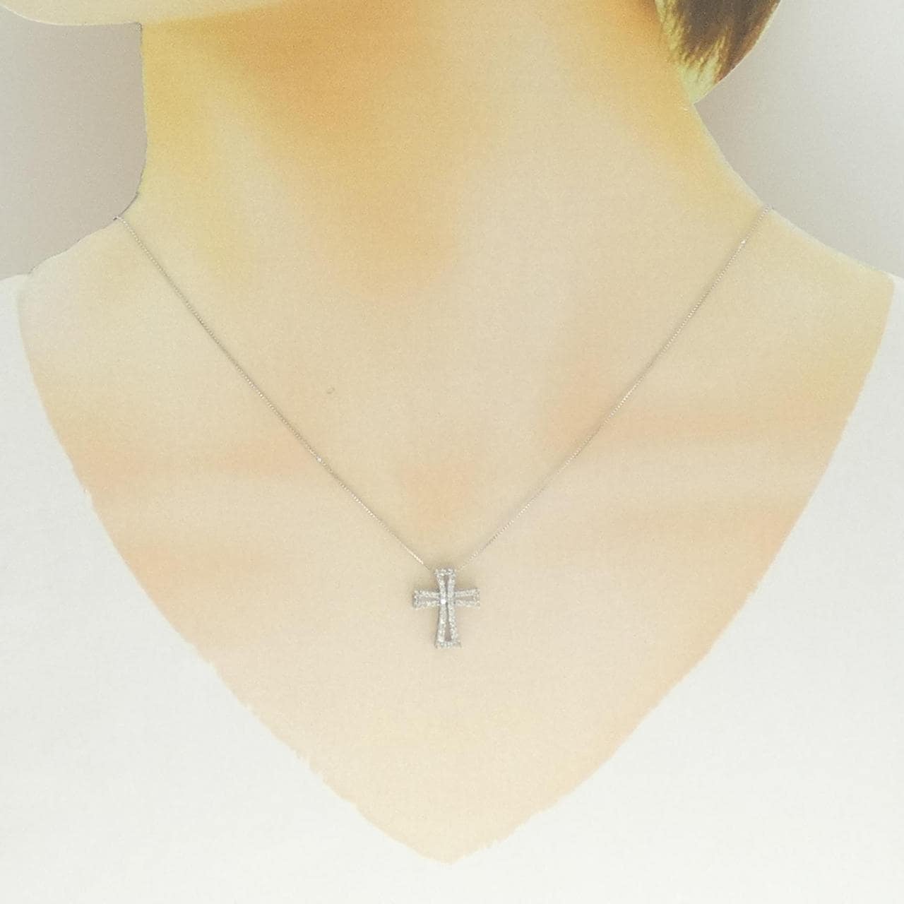 K18WG クロス ダイヤモンド ネックレス 0.22CT