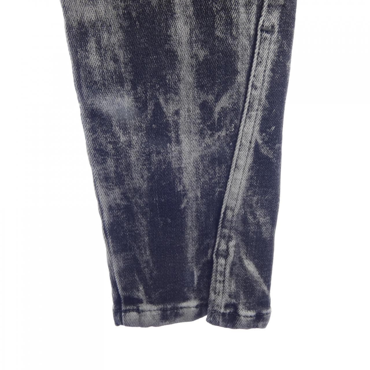 ディーゼル DIESEL ジーンズ