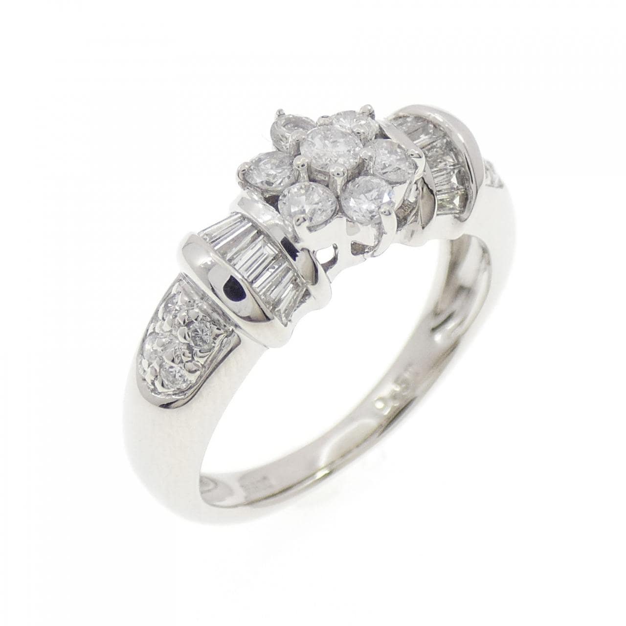 PT900 フラワー ダイヤモンド リング 0.50CT