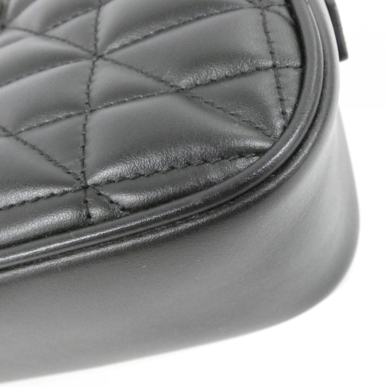 グッチ GG MARMONT 447632 UM8BN ショルダーバッグ