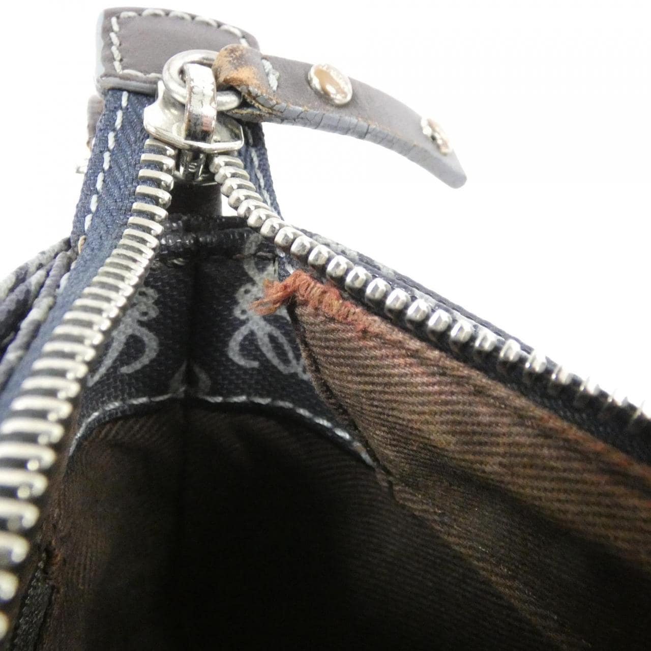 ロエベ 304 80 003 ショルダーバッグ