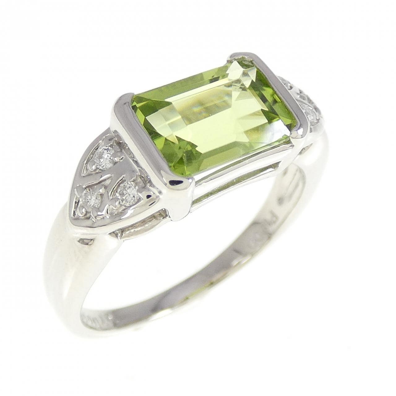 PT900 ペリドット リング 1.97CT