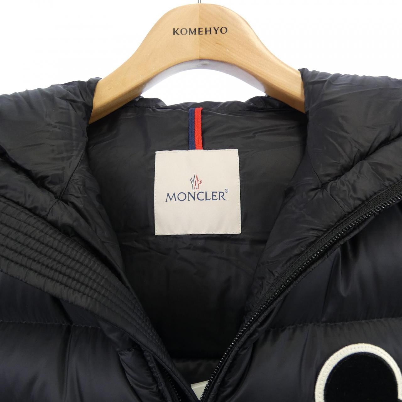 モンクレール MONCLER C0571 SASSIERE ダウンジャケット