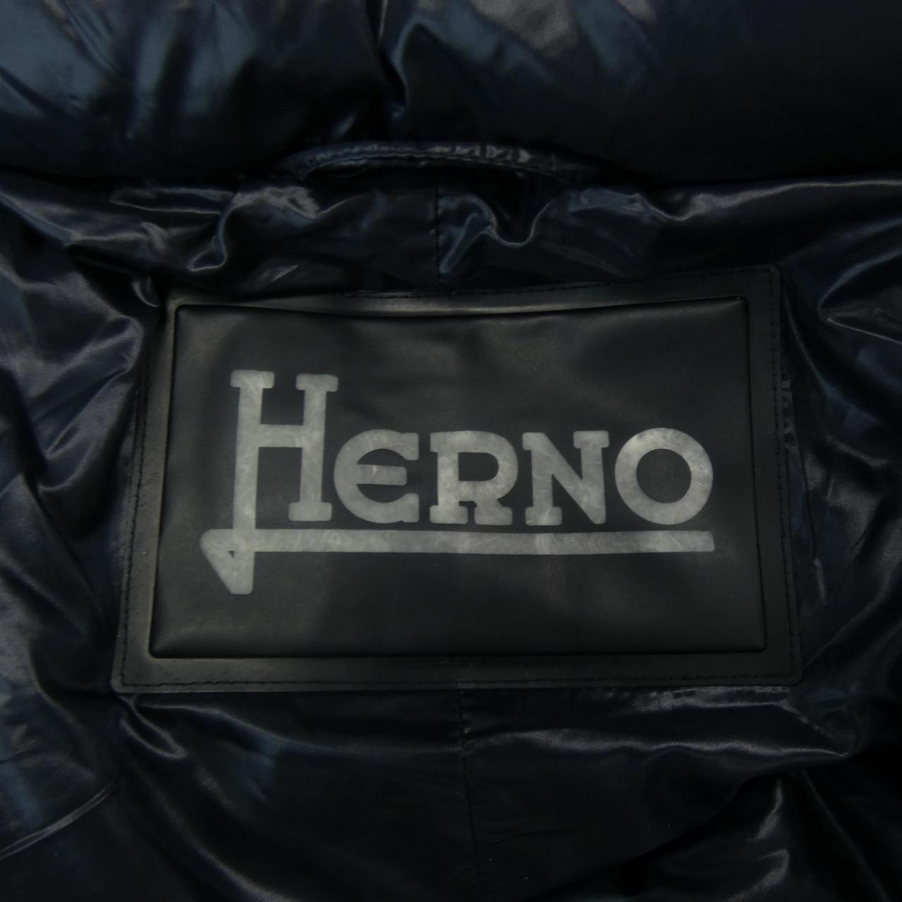 Herno羽绒大衣