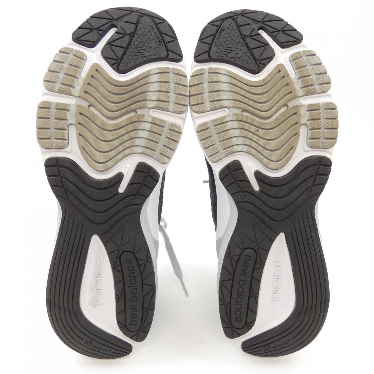 新百伦NEW BALANCE运动鞋
