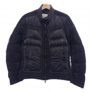 モンクレール MONCLER ダウンジャケット