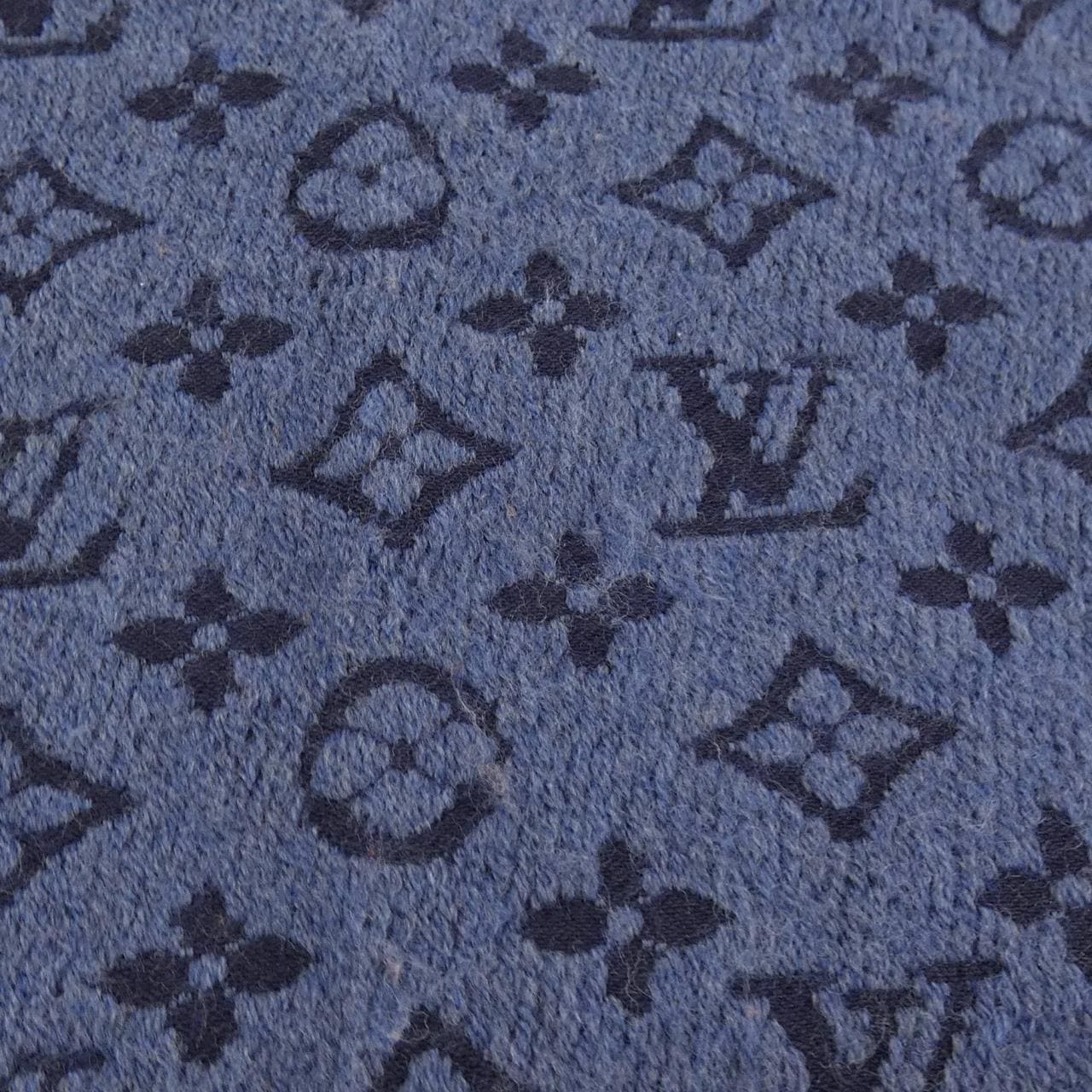 ルイヴィトン LOUIS VUITTON モノグラム クラシック M78525 MUFFLER