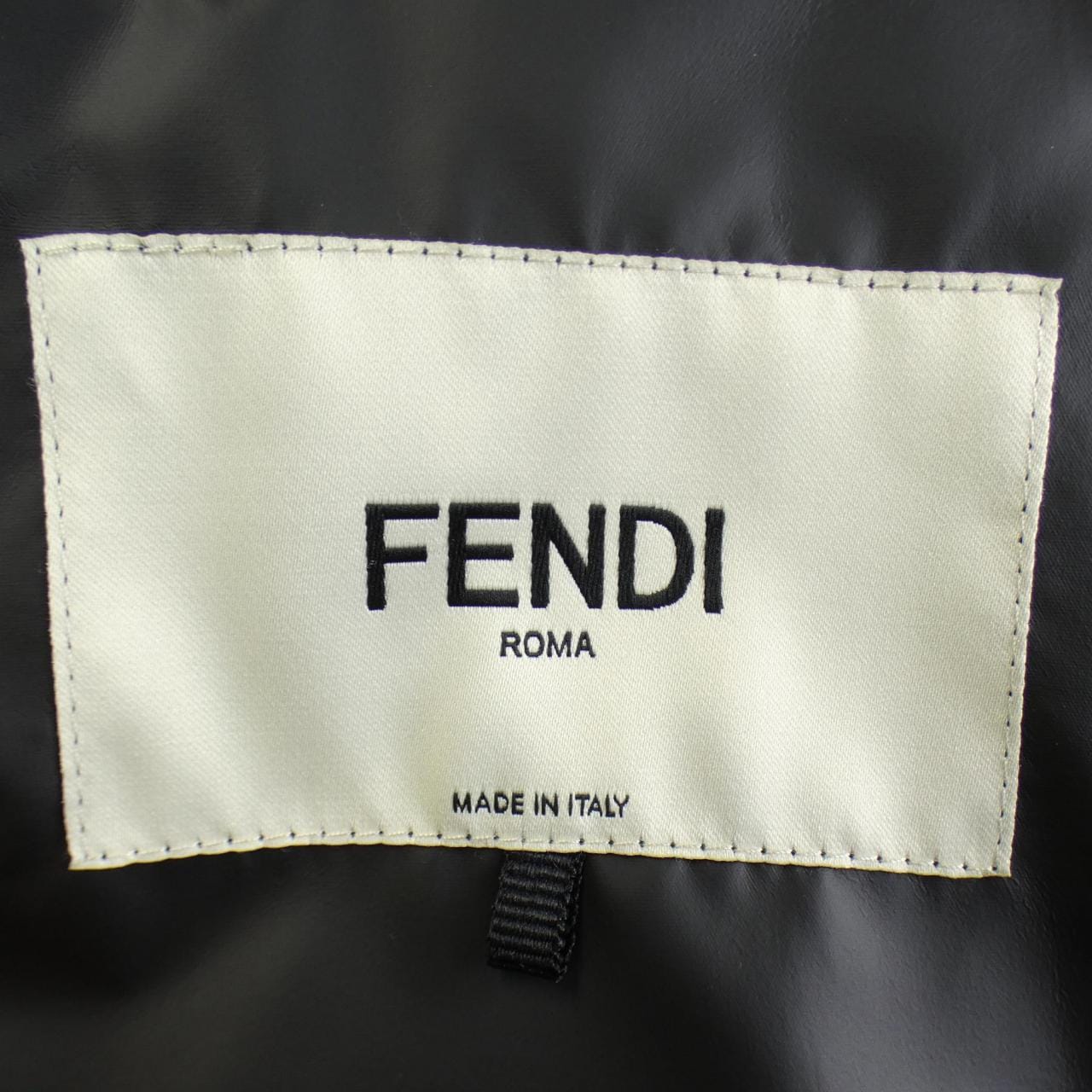 フェンディ FENDI パーカー