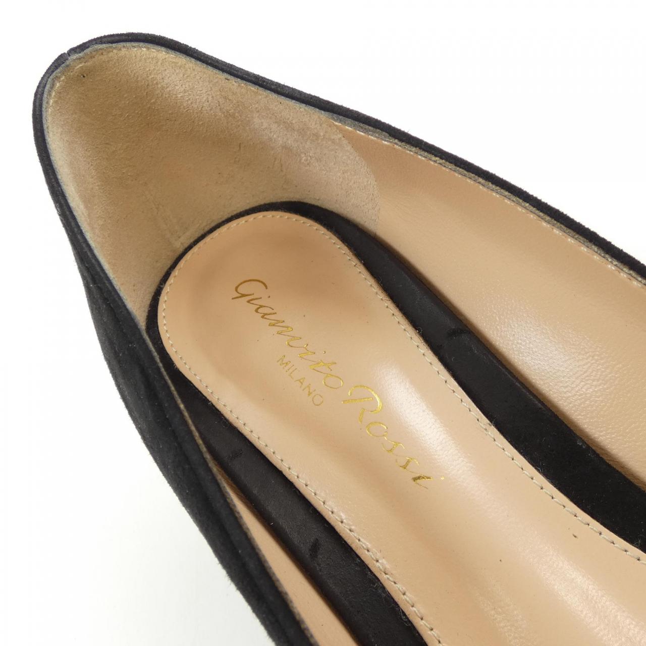 ジャンヴィトロッシ GIANVITO ROSSI パンプス