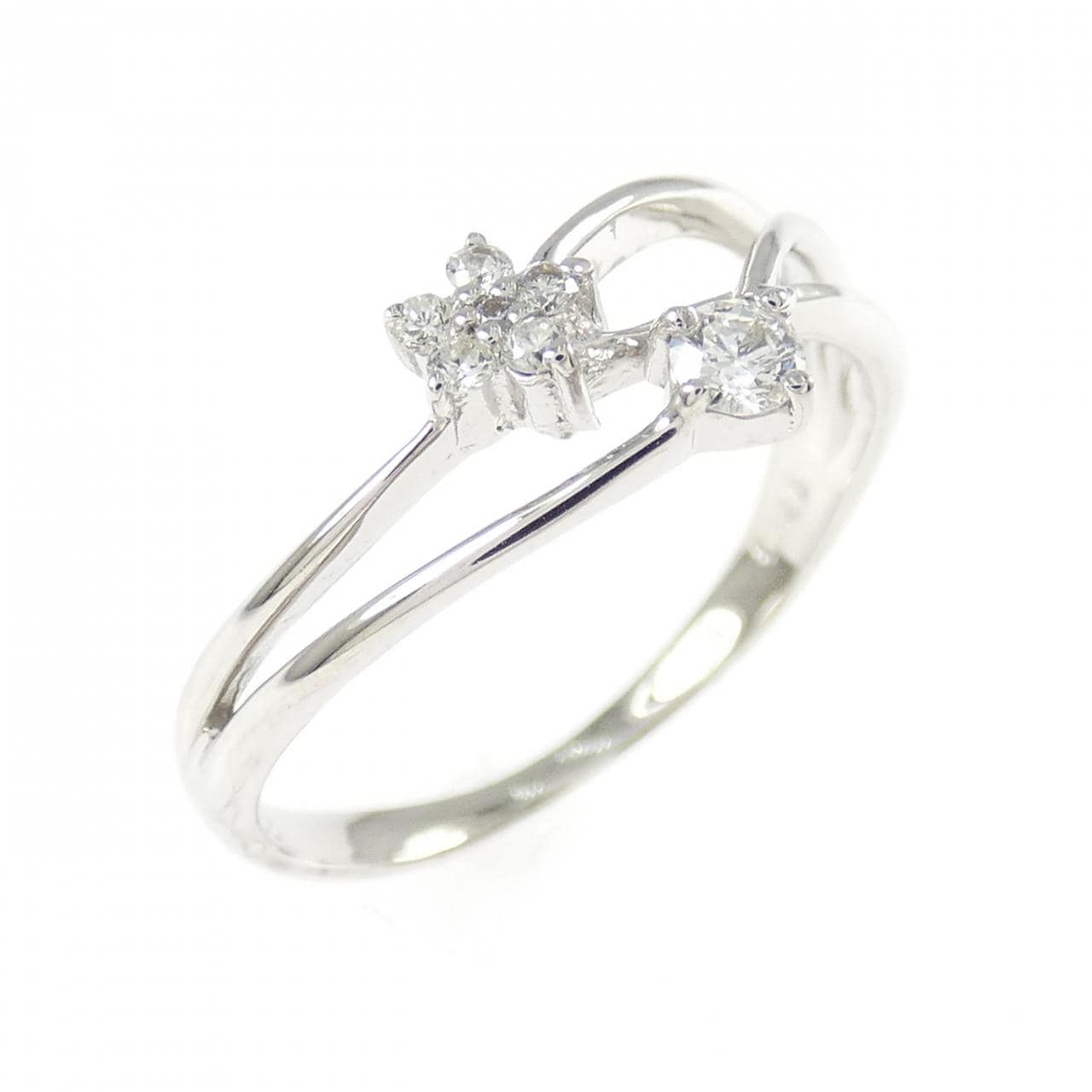 K18WG フラワー ダイヤモンド リング 0.06CT